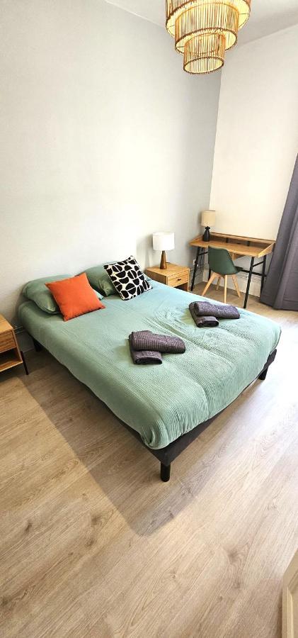 Aux Clefs Des Sacres - Le Barbatre Apartman Reims Kültér fotó