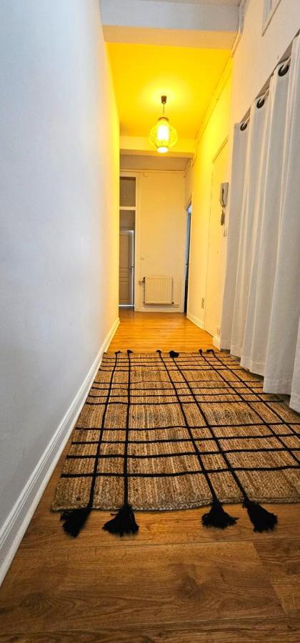 Aux Clefs Des Sacres - Le Barbatre Apartman Reims Kültér fotó